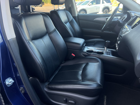 Used 2017 Nissan Pathfinder SL image 19