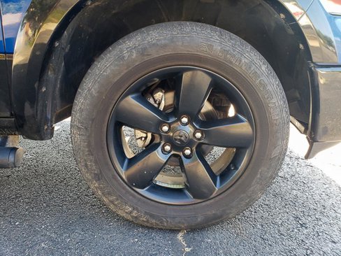 Used 2015 RAM 1500 Outdoorsman image 28