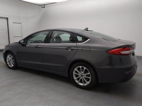 Used 2020 Ford Fusion SE image 3