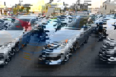 Used 2017 Honda Accord LX image 35
