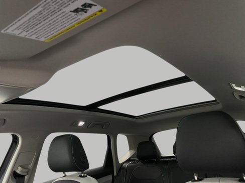 New 2025 Volkswagen Taos SE image 25