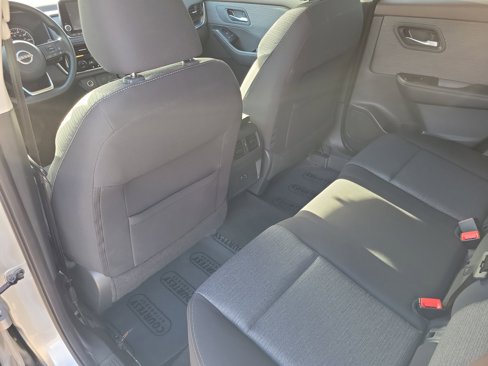 Certified 2022 Nissan Rogue SV image 14