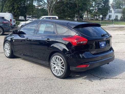 Used 2017 Ford Focus SE image 3