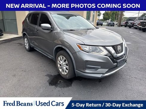 Used 2018 Nissan Rogue S image 3