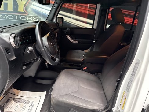 Used 2015 Jeep Wrangler Unlimited Sport w/ Quick Order Package 24S image 5