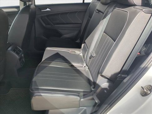 Used 2022 Volkswagen Tiguan SE image 20
