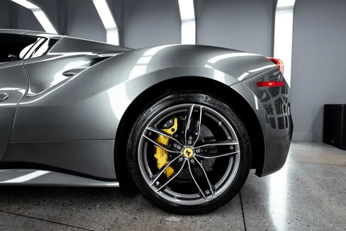 Used 2018 Ferrari 488 Spider image 10