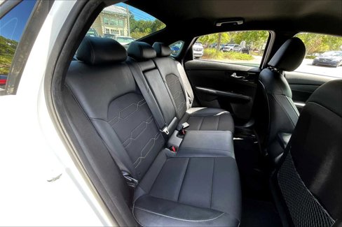 Used 2021 Kia Forte GT-Line image 19