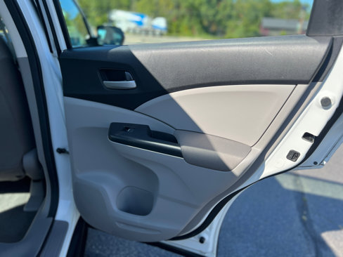 Used 2013 Honda CR-V LX image 36