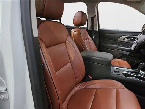 Used 2019 Chevrolet Traverse LT image 20