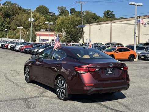 Used 2023 Nissan Sentra SV w/ SV Premium Package image 4