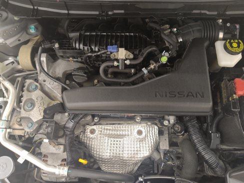 Used 2018 Nissan Rogue SV image 30