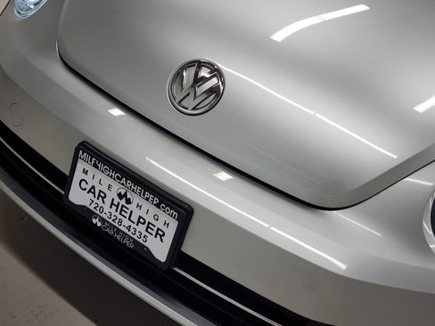 Used 2013 Volkswagen Beetle 2.0T image 31