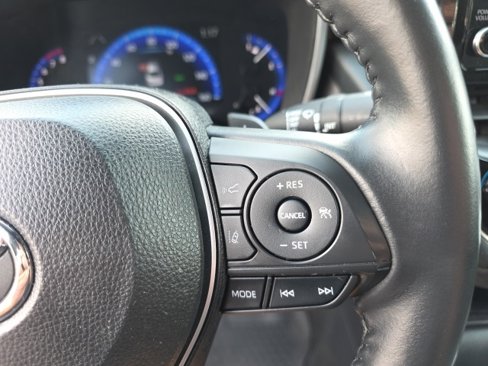 Used 2022 Toyota Corolla XSE image 17