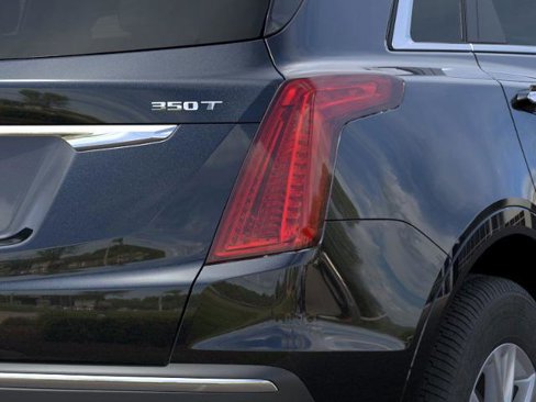 New 2025 Cadillac XT5 Luxury image 11