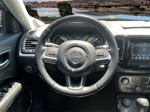 Used 2021 Jeep Compass Latitude image 9