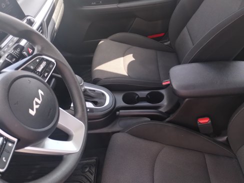 Used 2022 Kia Forte LXS image 14