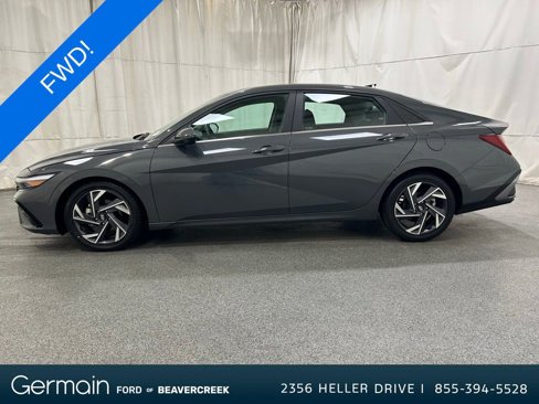 Used 2024 Hyundai Elantra Limited image 4