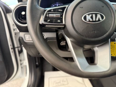 Used 2021 Kia Forte LXS image 19