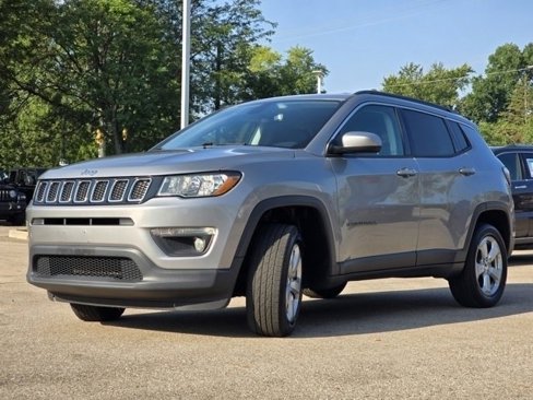Used 2020 Jeep Compass Latitude w/ Cold Weather Group image 19