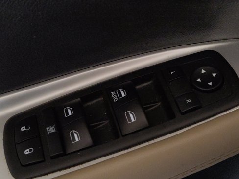 Used 2017 Dodge Journey SE image 27