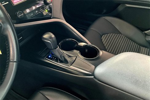 Used 2019 Toyota Camry SE image 33