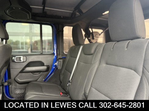 Used 2018 Jeep Wrangler Unlimited Sahara image 7