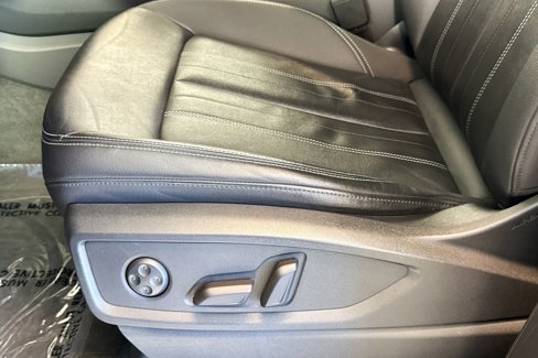 Used 2021 Audi Q5 Premium image 18