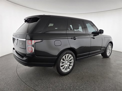 Used 2018 Land Rover Range Rover HSE image 2