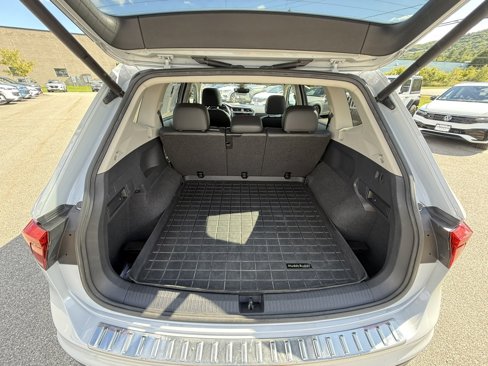 Used 2019 Volkswagen Tiguan SEL Premium image 20