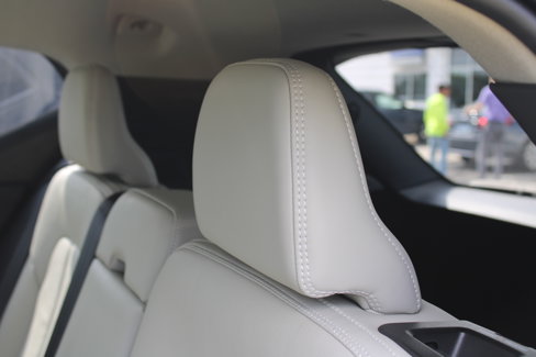 Used 2022 Volvo XC40 T5 Momentum image 34