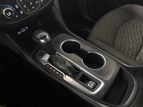 Used 2019 Chevrolet Equinox LT image 43