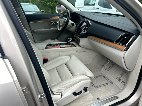 Used 2016 Volvo XC90 T6 Inscription w/ Vision Package image 23