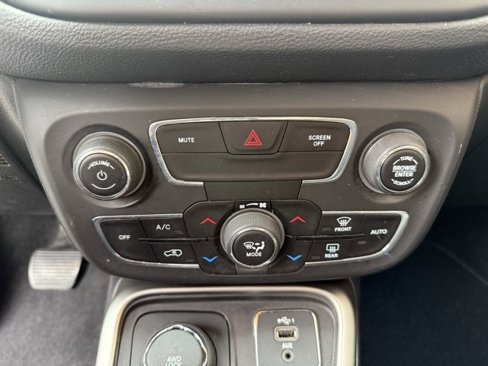 Used 2019 Jeep Compass Sport image 28