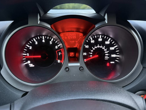 Used 2013 Nissan Juke SV image 23
