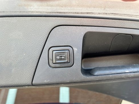 Used 2020 Buick Envision Essence w/ Experience Buick Package image 40
