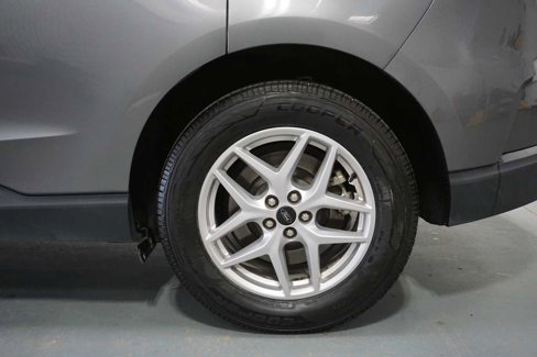 Used 2023 Ford Edge SEL image 7