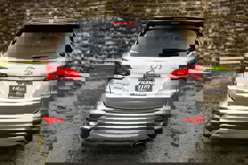 Used 2017 Hyundai Santa Fe Sport image 7