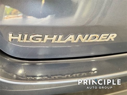 Used 2018 Toyota Highlander Limited image 11