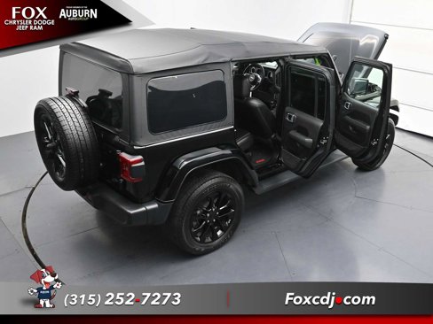 Used 2021 Jeep Wrangler Sahara w/ Cold Weather Group image 38