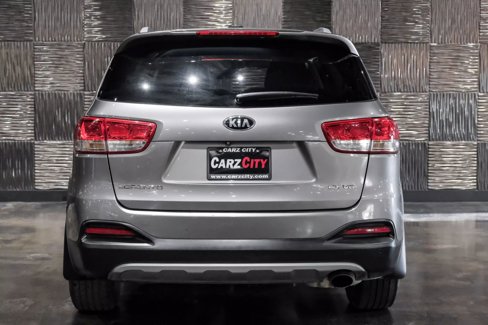 Used 2016 Kia Sorento EX w/ EX Premium Package image 10