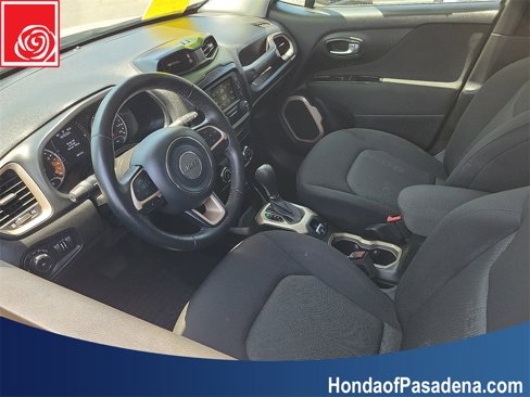 Used 2017 Jeep Renegade Latitude image 9