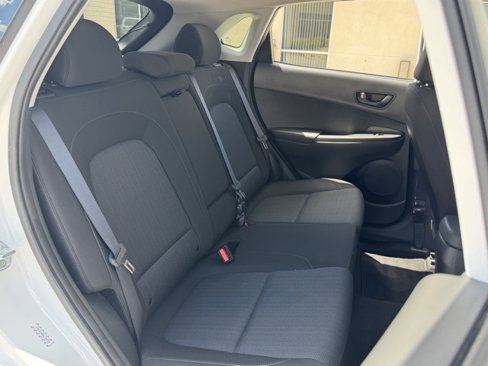 Used 2022 Hyundai Kona SEL image 31