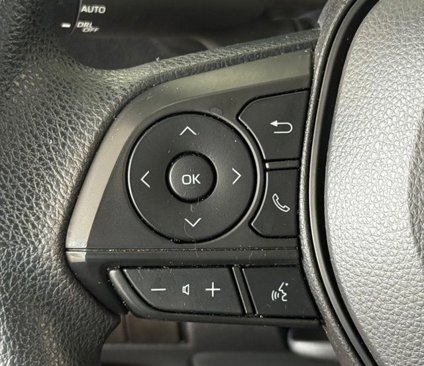 Used 2022 Toyota Corolla LE image 20
