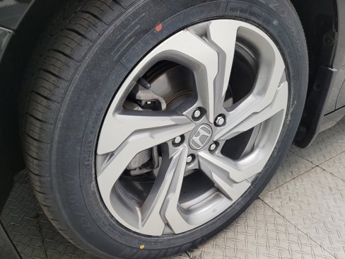 Used 2018 Honda Accord EX image 31