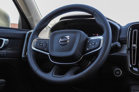 Used 2024 Volvo XC40 B5 Plus w/ Climate Package image 14