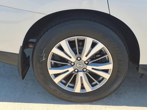 Used 2020 Nissan Pathfinder S image 13