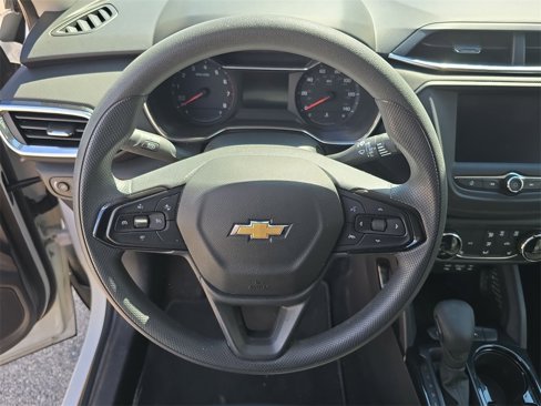 Used 2023 Chevrolet TrailBlazer LT image 11