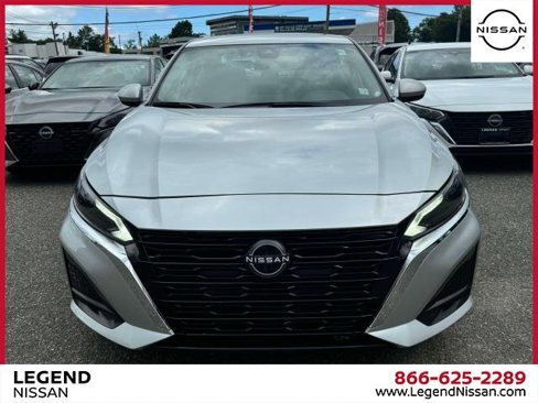 Used 2023 Nissan Altima 2.5 SV image 2