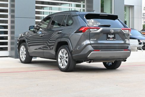 Used 2019 Toyota RAV4 Limited image 7